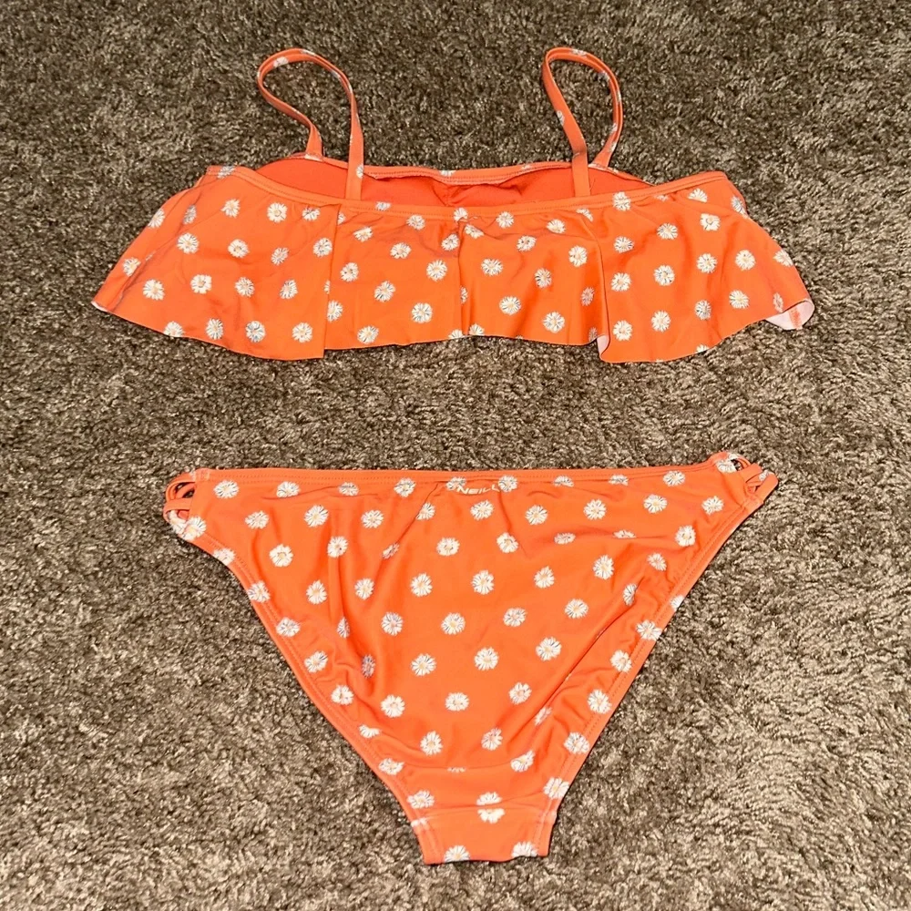O’Neill Daisy Ruffle Bikini 🌊 - Picture 3 of 11